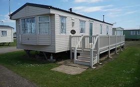 Lyntons 3 Bedroom Caravan Pets Stay Free Linen Included